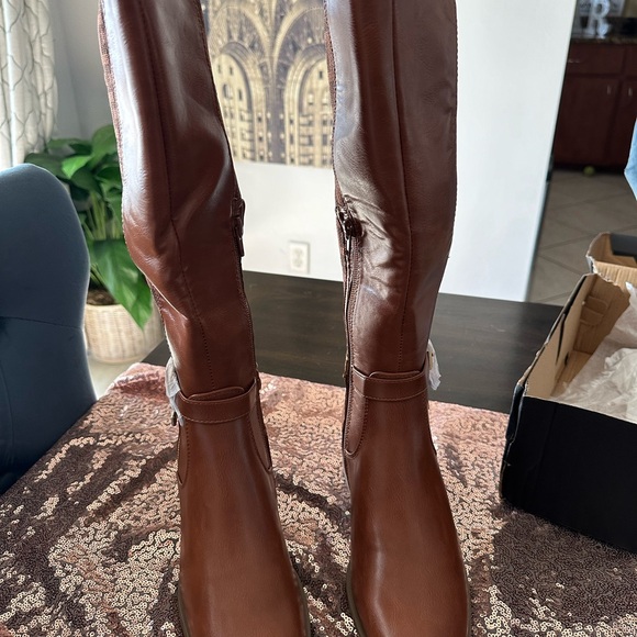 SHOEDAZZLE FAUX LEATHER STRETCH Brown BOOT FLAT HEEL With ZIP Sz 6 - Picture 6 of 13